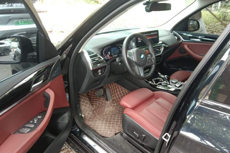 Used BMW X3 2023 xDrive25i M Sport Package Driver Seat