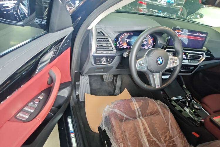 Used BMW X3 2023 xDrive25i M Sport Package Driver Seat