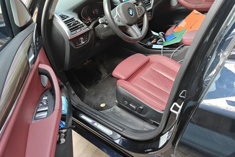 Used BMW X3 2023 xDrive30i Leading Model M Night Edition Package Driver Seat