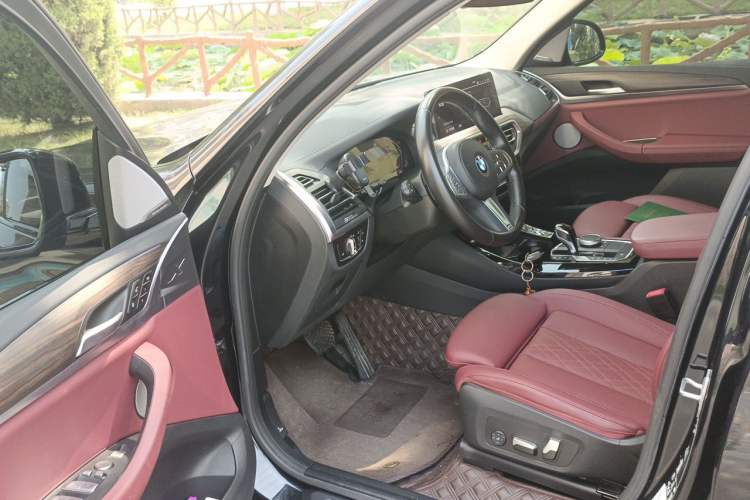 Used BMW X3 2023 xDrive30i Leading Model M Night Edition Package Driver Seat