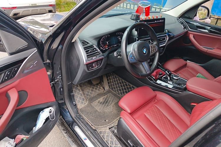 Used BMW X3 2023 xDrive25i M Sport Package Driver Seat