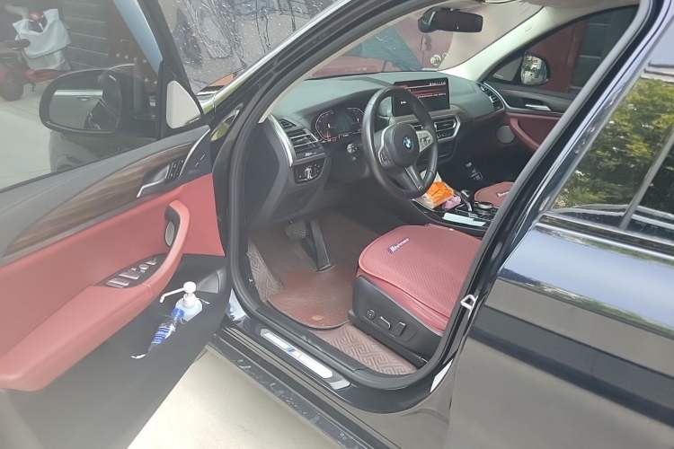 Used BMW X3 2023 xDrive30i Leading Model M Night Edition Package Driver Seat