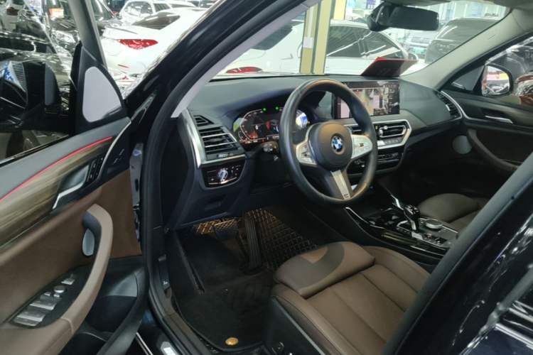 Used BMW X3 2023 Restyled xDrive30i Leading Edition M Night Sky Package Driver Seat