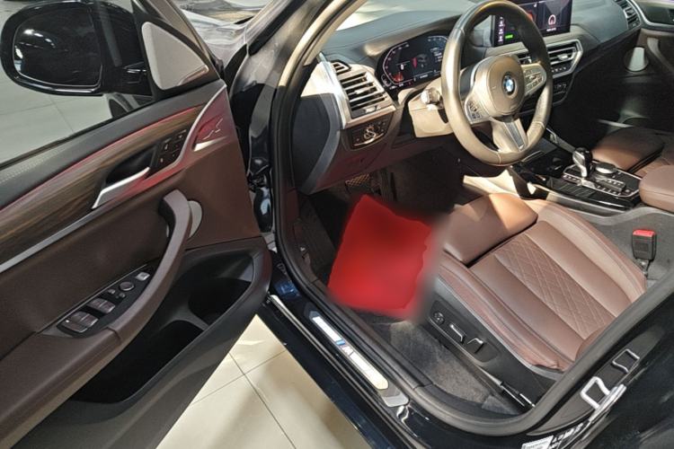 Used BMW X3 2023 Restyled xDrive30i Leading Edition M Night Sky Package Driver Seat