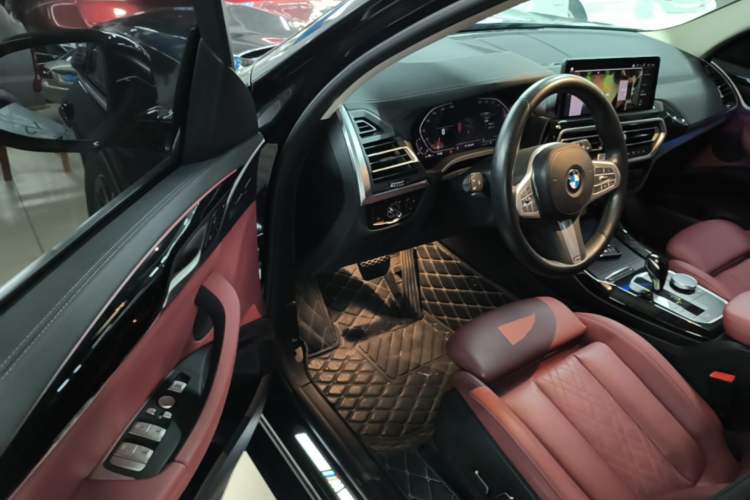 Used BMW X3 2023 xDrive25i M Sport Package Driver Seat
