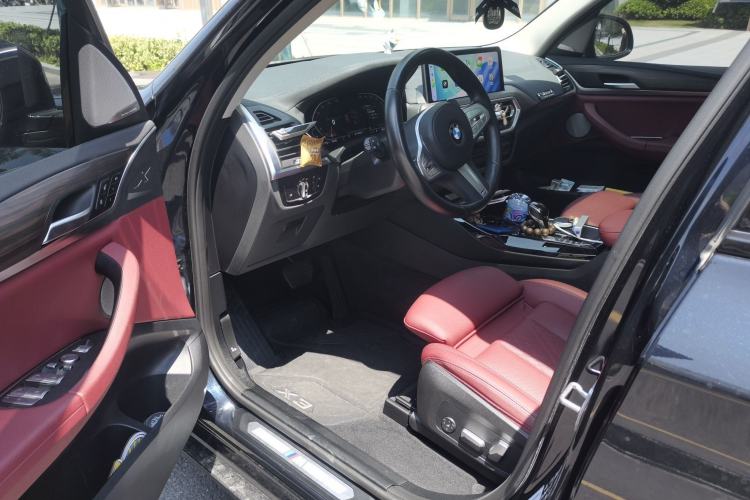 Used BMW X3 2023 xDrive30i Leading Model M Night Edition Package Driver Seat