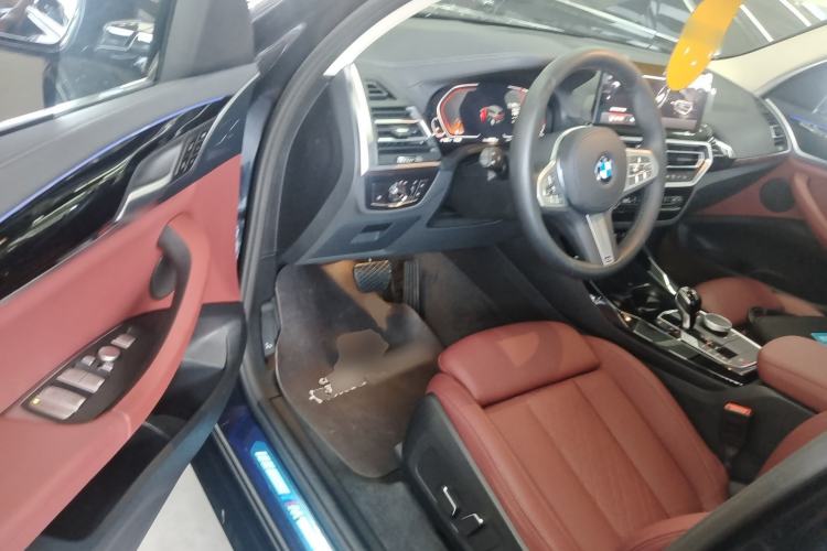 Used BMW X3 2023 xDrive25i M Sport Package Driver Seat