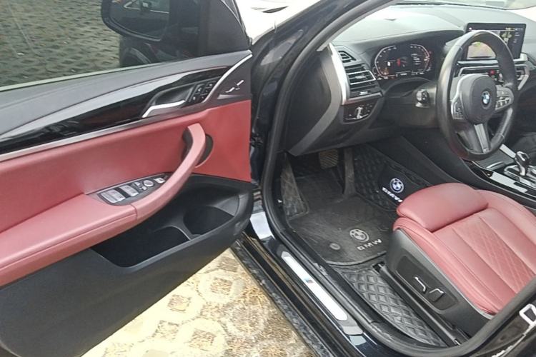 Used BMW X3 2023 xDrive25i M Sport Package Driver Seat