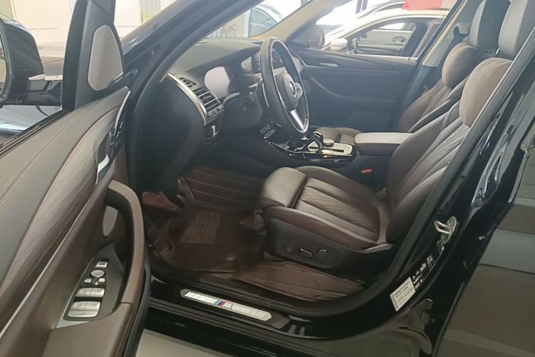 Used BMW X3 2023 Restyled xDrive30i Leading Edition M Night Sky Package Driver Seat