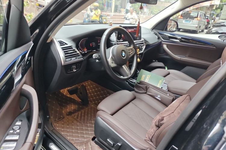 Used BMW X3 2023 xDrive25i M Sport Package Driver Seat