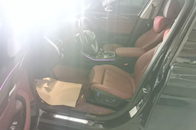Used BMW X3 2023 Restyled xDrive30i Leading Edition M Night Sky Package Driver Seat
