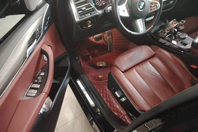 Used BMW X3 2023 xDrive30i Leading Model M Night Edition Package Driver Seat