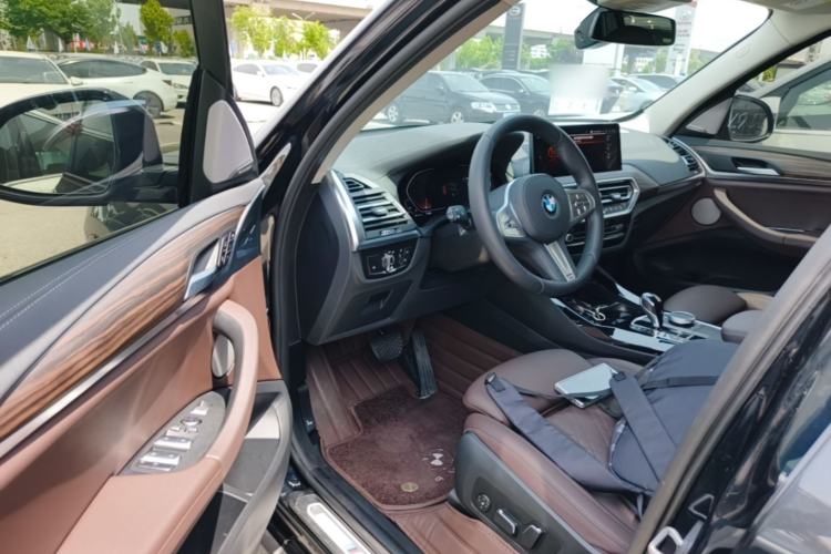 Used BMW X3 2023 Restyled xDrive30i Leading Edition M Night Sky Package Driver Seat