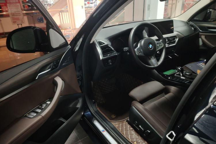 Used BMW X3 2023 Restyled xDrive30i Leading Edition M Night Sky Package Driver Seat
