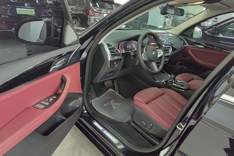 Used BMW X3 2023 xDrive25i M Sport Package Driver Seat