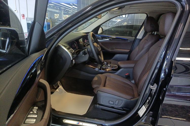 Used BMW X3 2023 xDrive25i M Sport Package Driver Seat