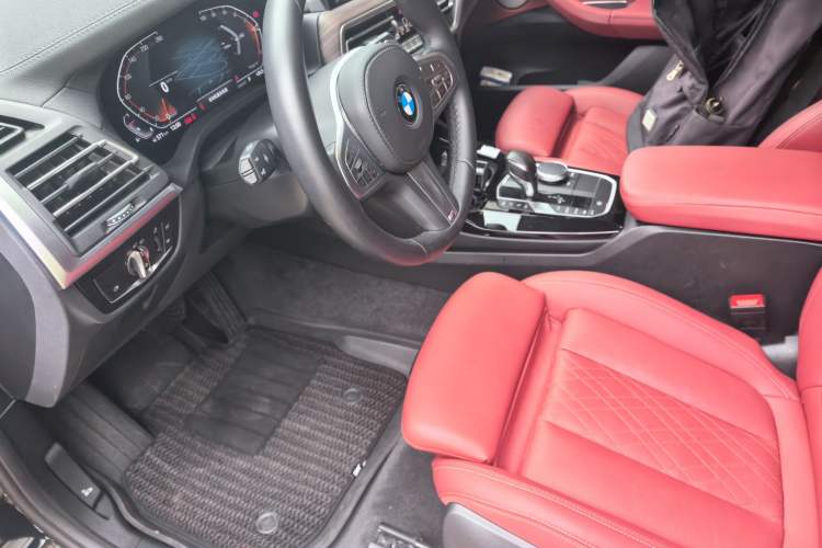 Used BMW X3 2023 Restyled xDrive30i Leading Edition M Night Sky Package Driver Seat