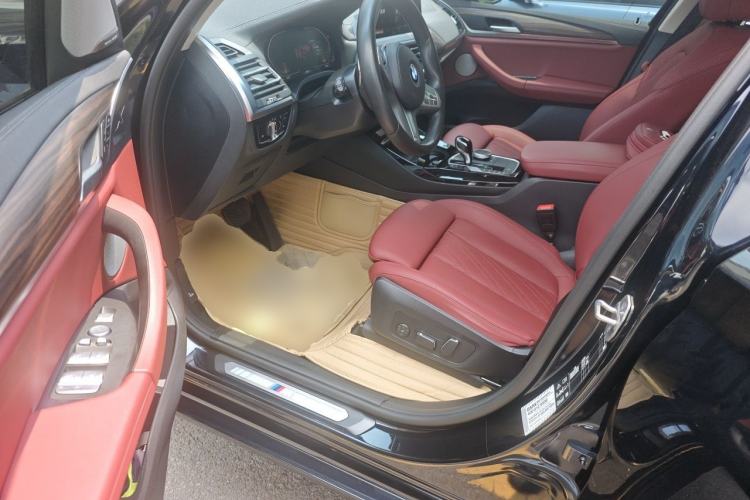 Used BMW X3 2023 xDrive30i Leading Model M Night Edition Package Driver Seat