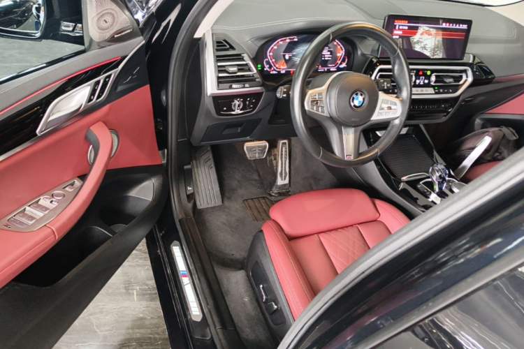 Used BMW X3 2023 xDrive25i M Sport Package Driver Seat