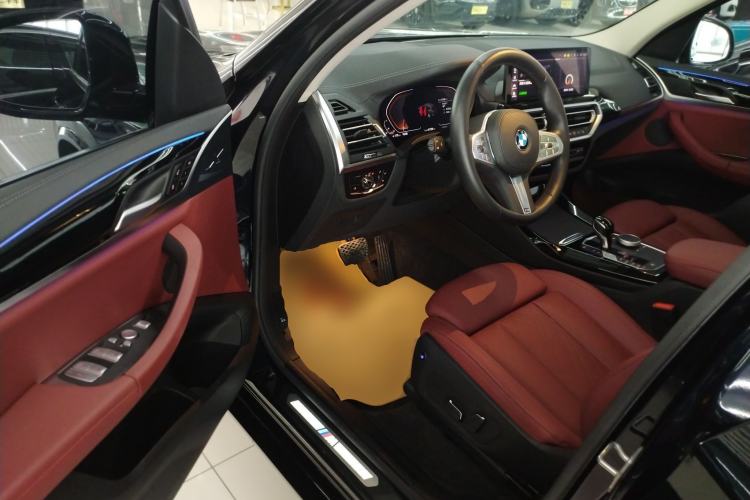 Used BMW X3 2023 xDrive25i M Sport Package Driver Seat