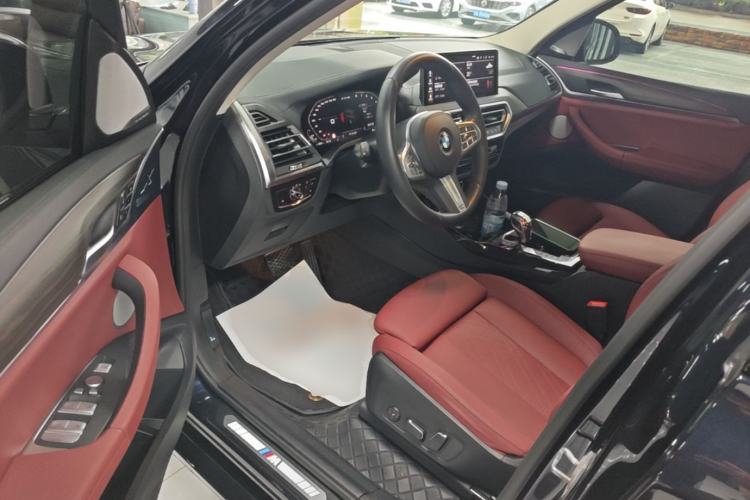 Used BMW X3 2023 Restyled xDrive30i Leading Edition M Night Sky Package Driver Seat