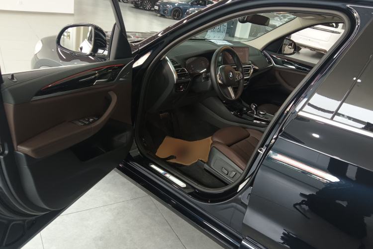 Used BMW X3 2023 xDrive25i M Sport Package Driver Seat