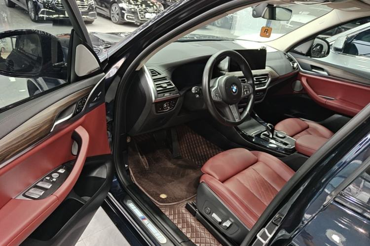 Used BMW X3 2023 xDrive30i Leading Model M Night Edition Package Driver Seat