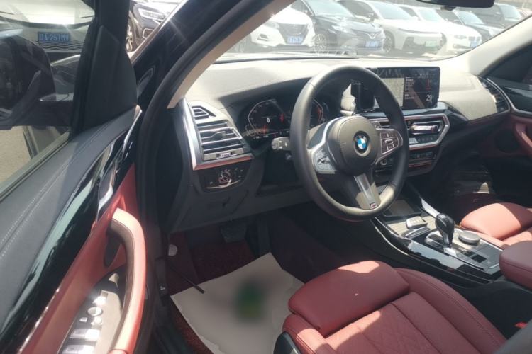 Used BMW X3 2023 xDrive25i M Sport Package Driver Seat