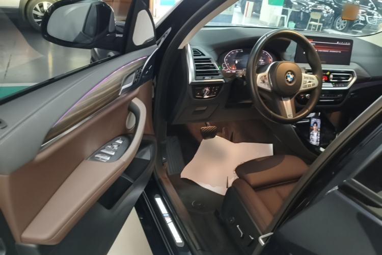 Used BMW X3 2023 Restyled xDrive30i Leading Edition M Night Sky Package Driver Seat