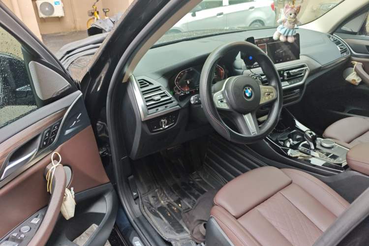 Used BMW X3 2023 xDrive30i Leading Model M Night Edition Package Driver Seat