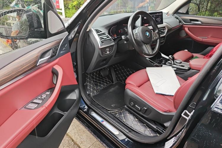 Used BMW X3 2023 Restyled xDrive30i Leading Edition M Night Sky Package Driver Seat