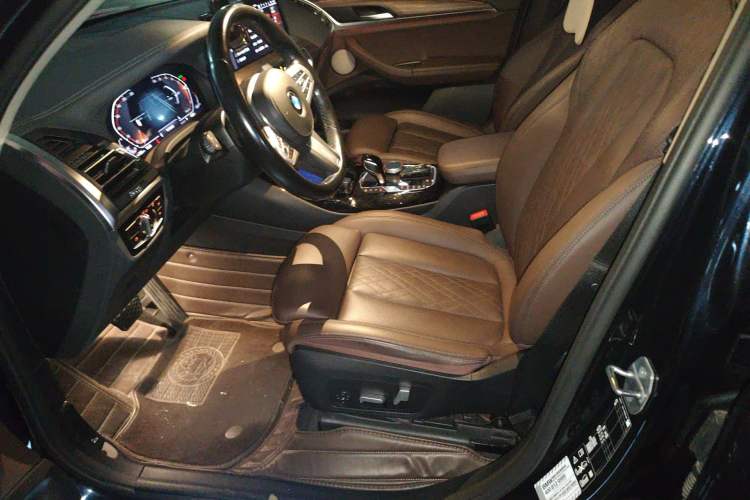 Used BMW X3 2023 xDrive30i Leading Model M Night Edition Package Driver Seat