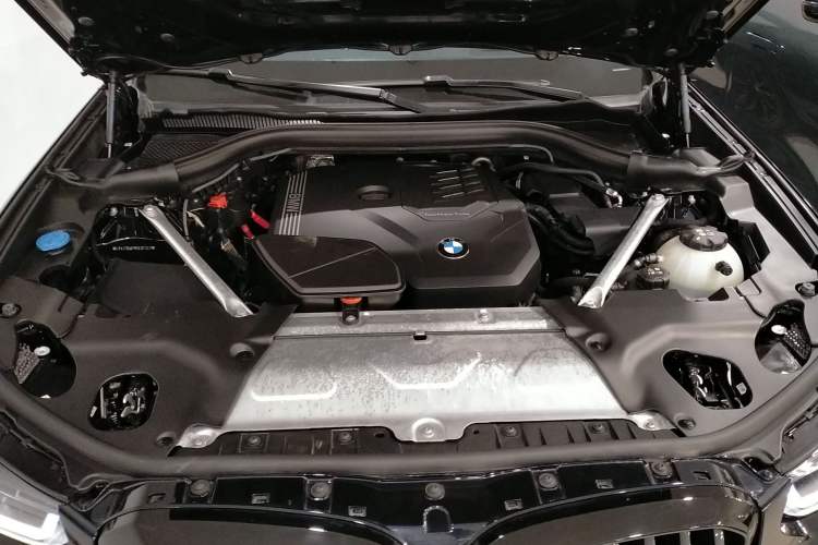 Used BMW X3 2023 Restyled xDrive30i Luxury Version M Night Edition Package Engine Bay