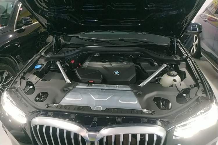 Used BMW X3 2023 xDrive25i M Sport Package Engine Bay