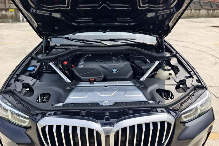 Used BMW X3 2023 xDrive25i M Sport Package Engine Bay
