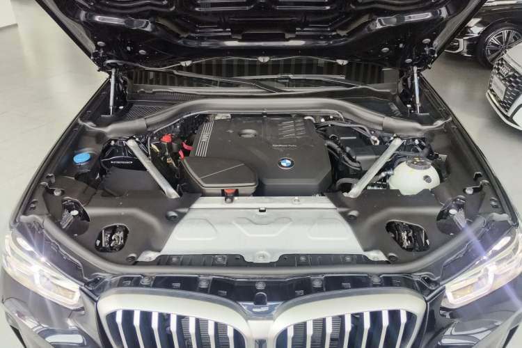 Used BMW X3 2023 xDrive25i M Sport Package Engine Bay