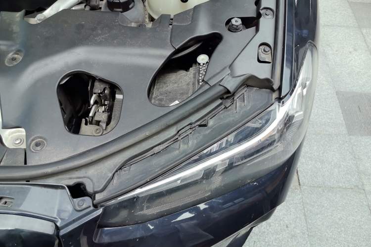 Used BMW X3 2023 xDrive30i Leading Model M Night Edition Package Engine Bay Left