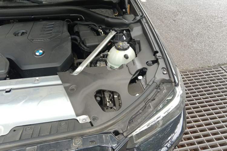 Used BMW X3 2023 xDrive25i M Sport Package Engine Bay Left