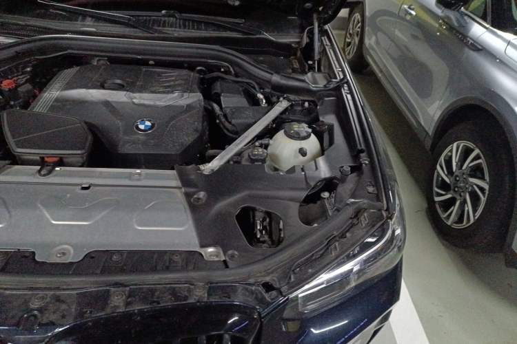 Used BMW X3 2023 Restyled xDrive30i Leading Edition M Night Sky Package Engine Bay Left
