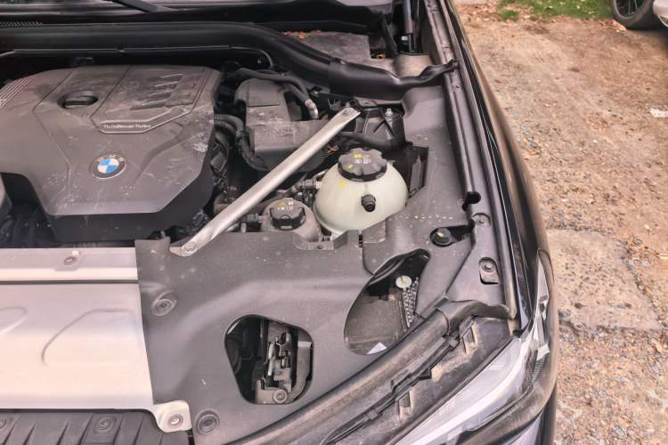Used BMW X3 2023 Restyled xDrive30i Leading Edition M Night Sky Package Engine Bay Left