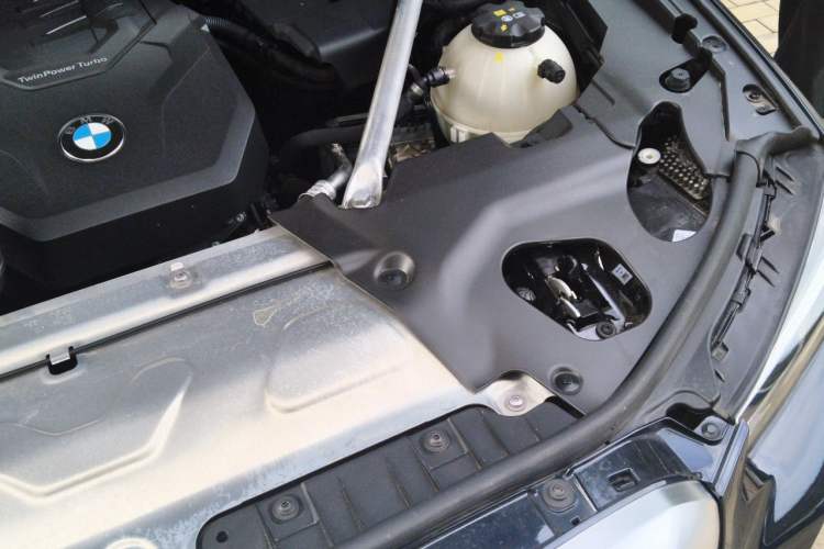 Used BMW X3 2023 xDrive25i M Sport Package Engine Bay Left
