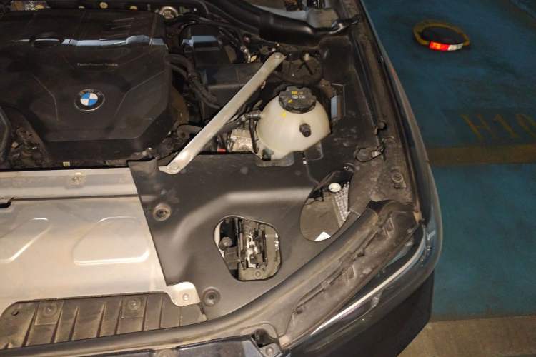 Used BMW X3 2023 xDrive25i M Sport Package Engine Bay Left