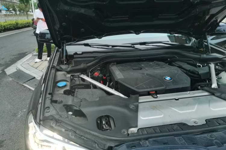 Used BMW X3 2023 xDrive25i M Sport Package Engine Bay Right
