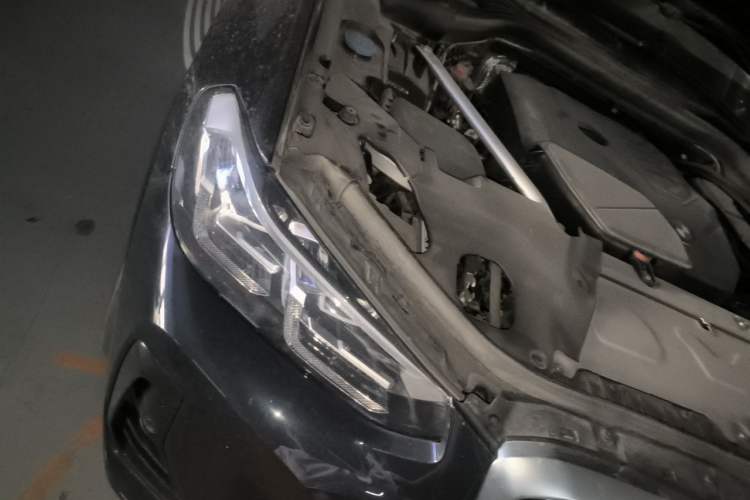 Used BMW X3 2023 xDrive25i M Sport Package Engine Bay Right