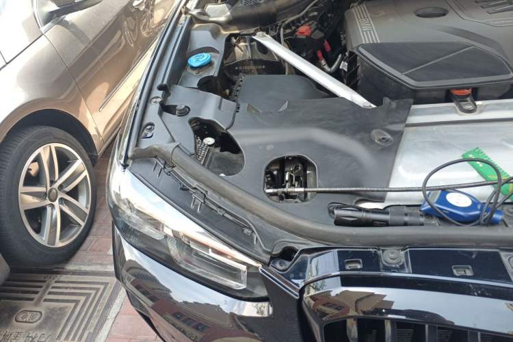 Used BMW X3 2023 Restyled xDrive30i Leading Edition M Night Sky Package Engine Bay Right