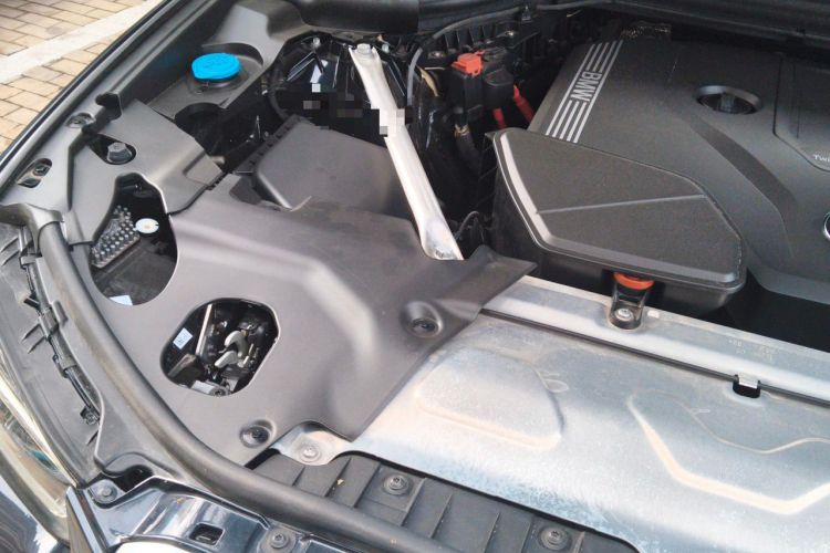 Used BMW X3 2023 xDrive25i M Sport Package Engine Bay Right