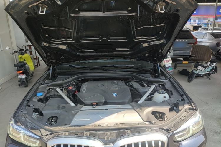 Used BMW X3 2023 xDrive25i M Sport Package Engine Bay