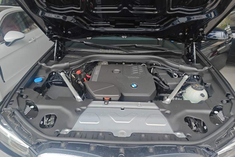 Used BMW X3 2023 xDrive25i M Sport Package Engine Bay