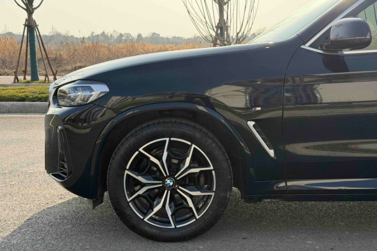 Used BMW X3 2023 xDrive25i M Sport Package Exterior 2