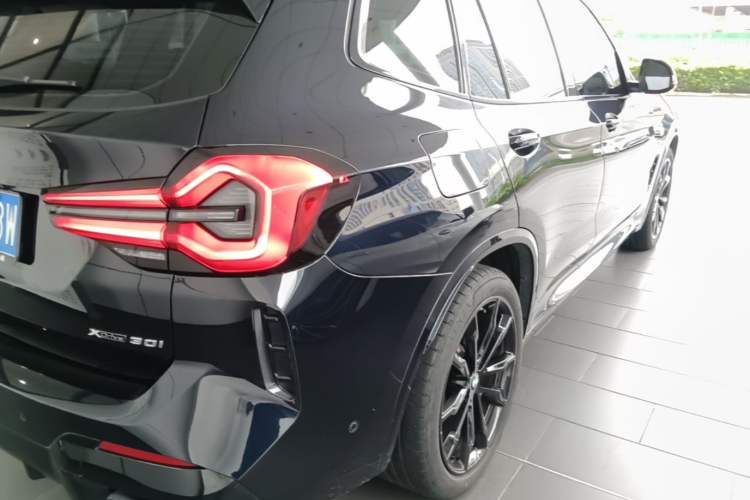 Used BMW X3 2023 Restyled xDrive30i Luxury Version M Night Edition Package Exterior 2